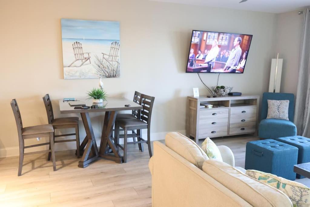Laketown Wharf 1233 Luxury *