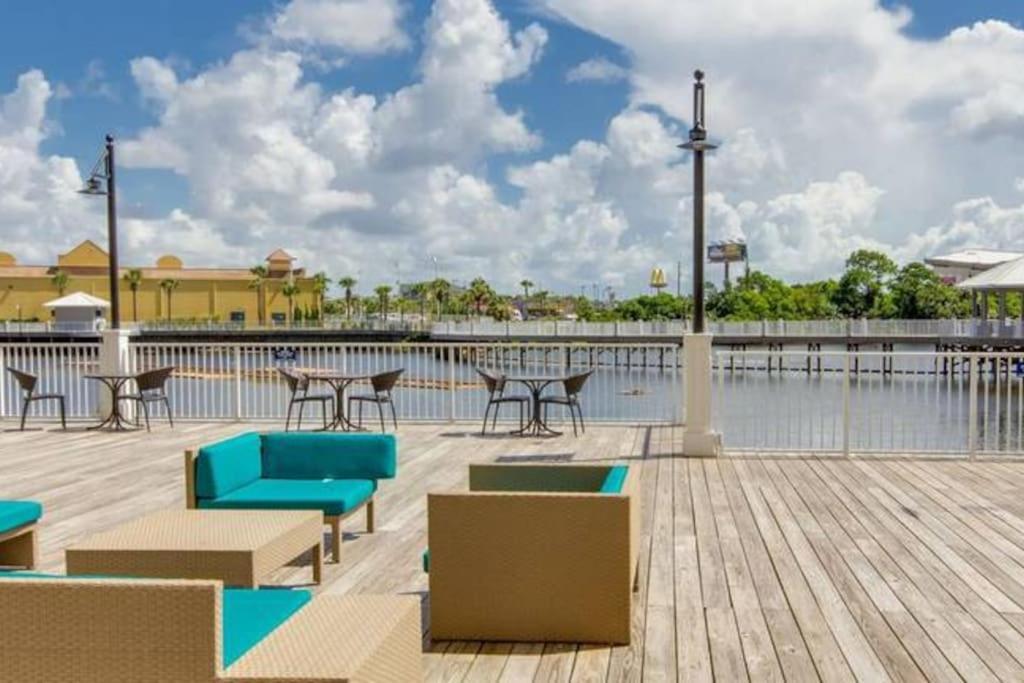 Apartment Laketown Wharf 1233 Luxury