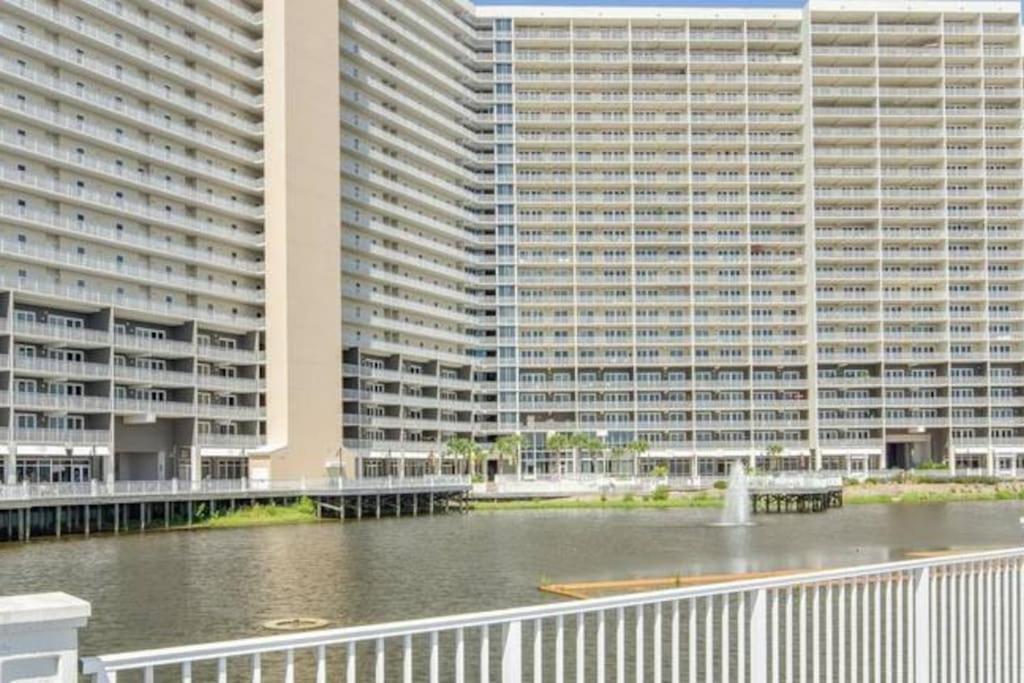 Apartment Laketown Wharf 1233 Luxury