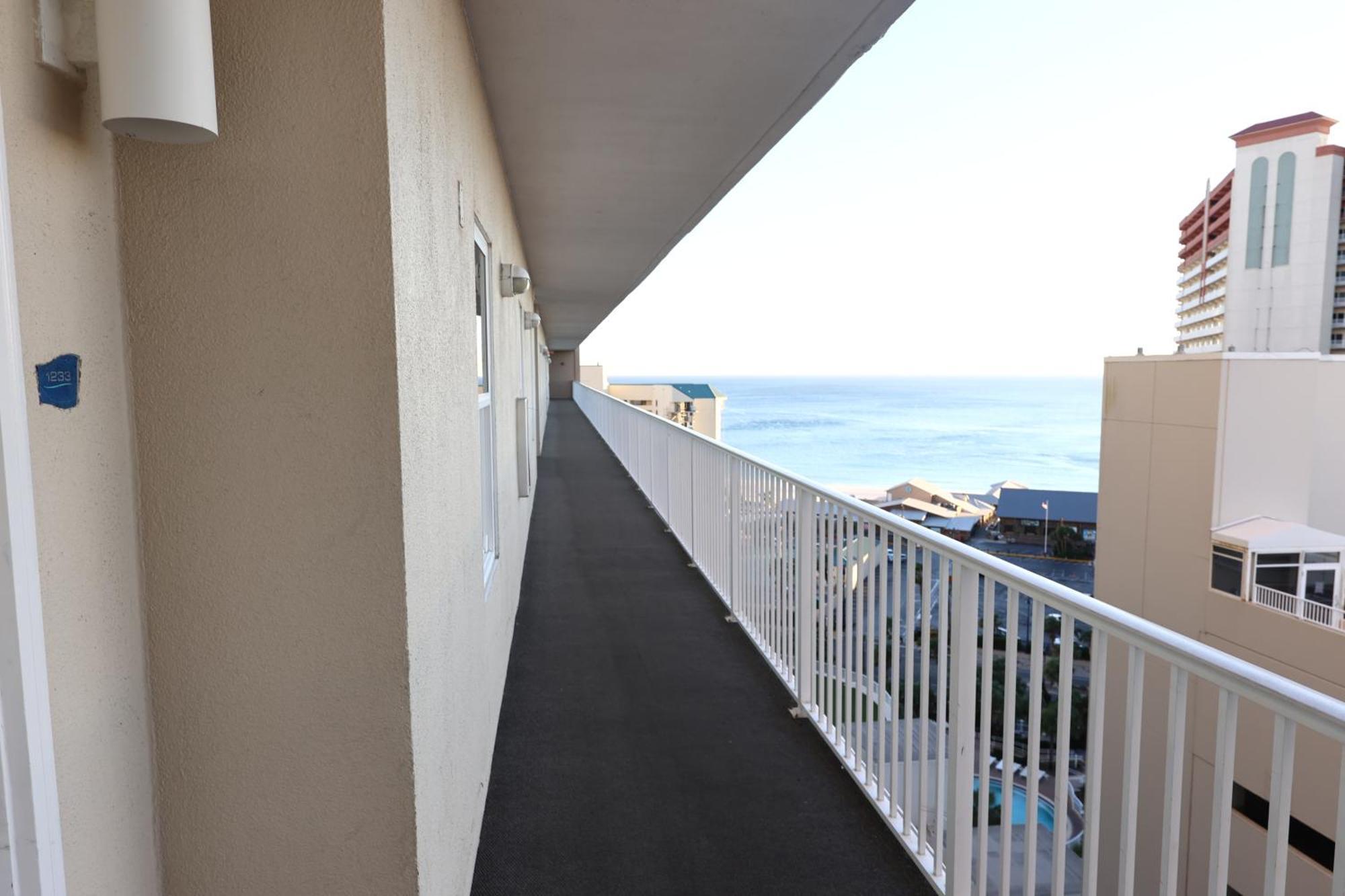 Laketown Wharf 1233 Luxury Apartment Panama City Beach