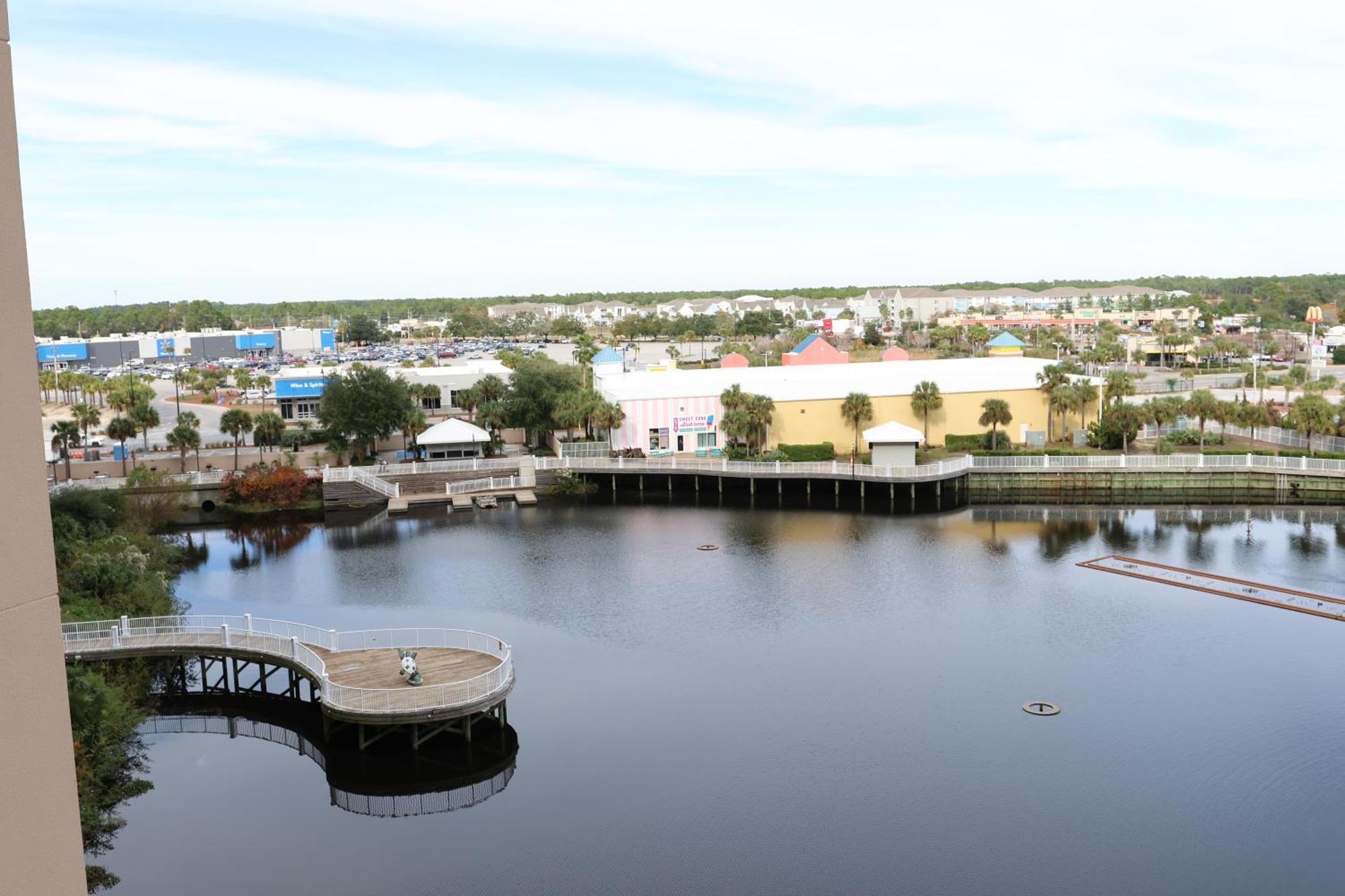 Laketown Wharf 1233 Luxury * Panama City Beach