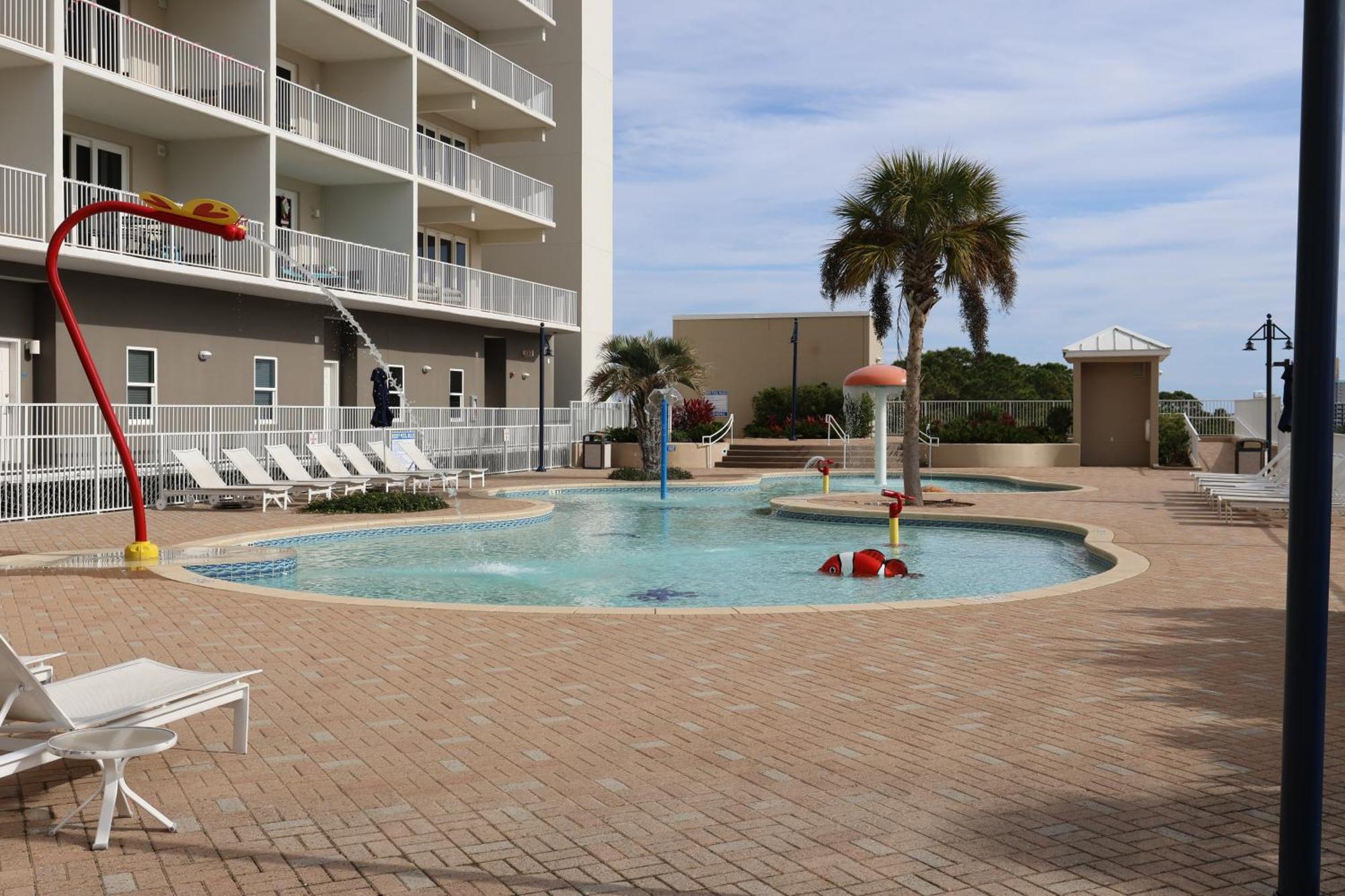 Laketown Wharf 1233 Luxury Apartment *