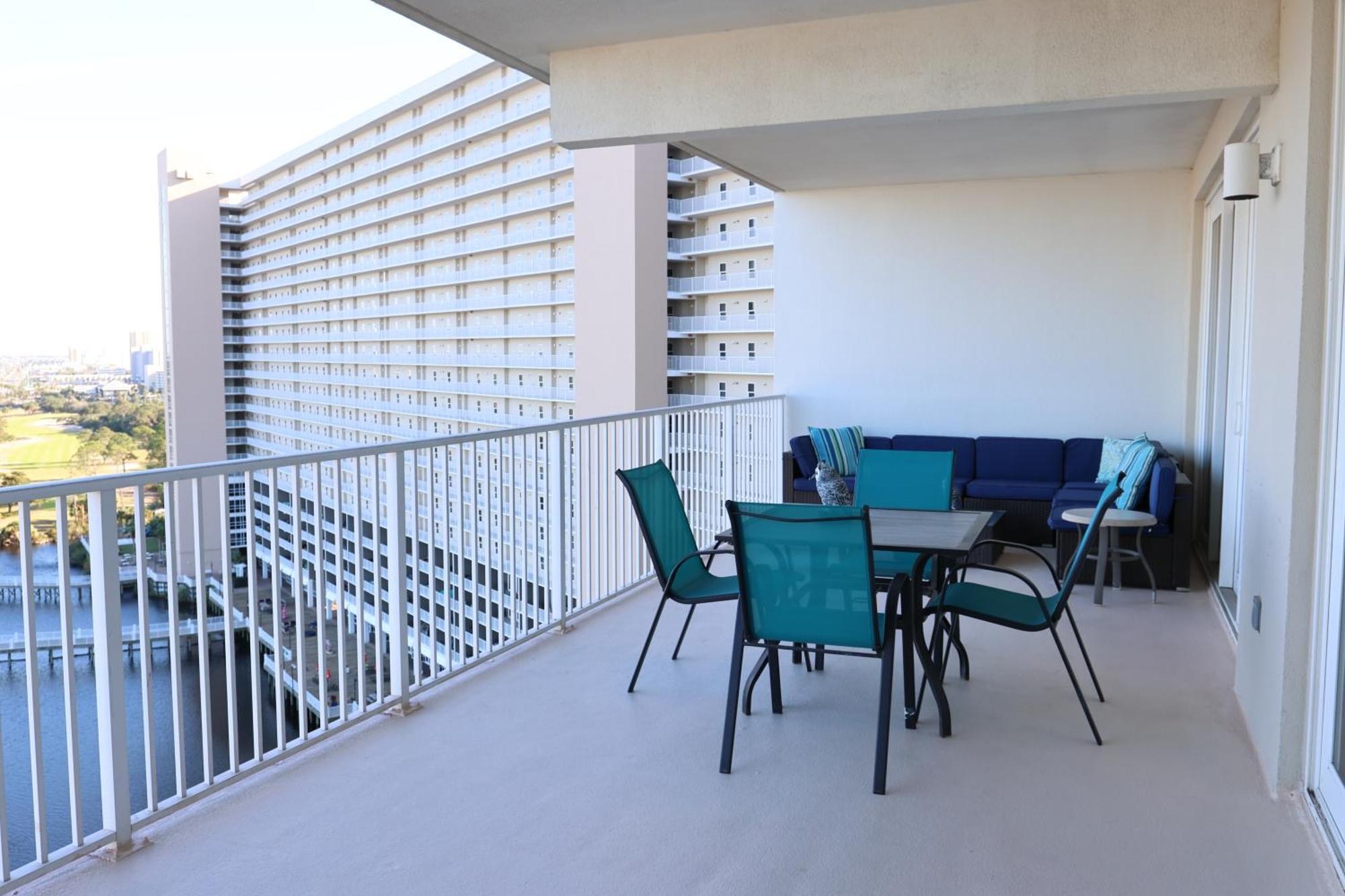 Laketown Wharf 1233 Luxury * Panama City Beach