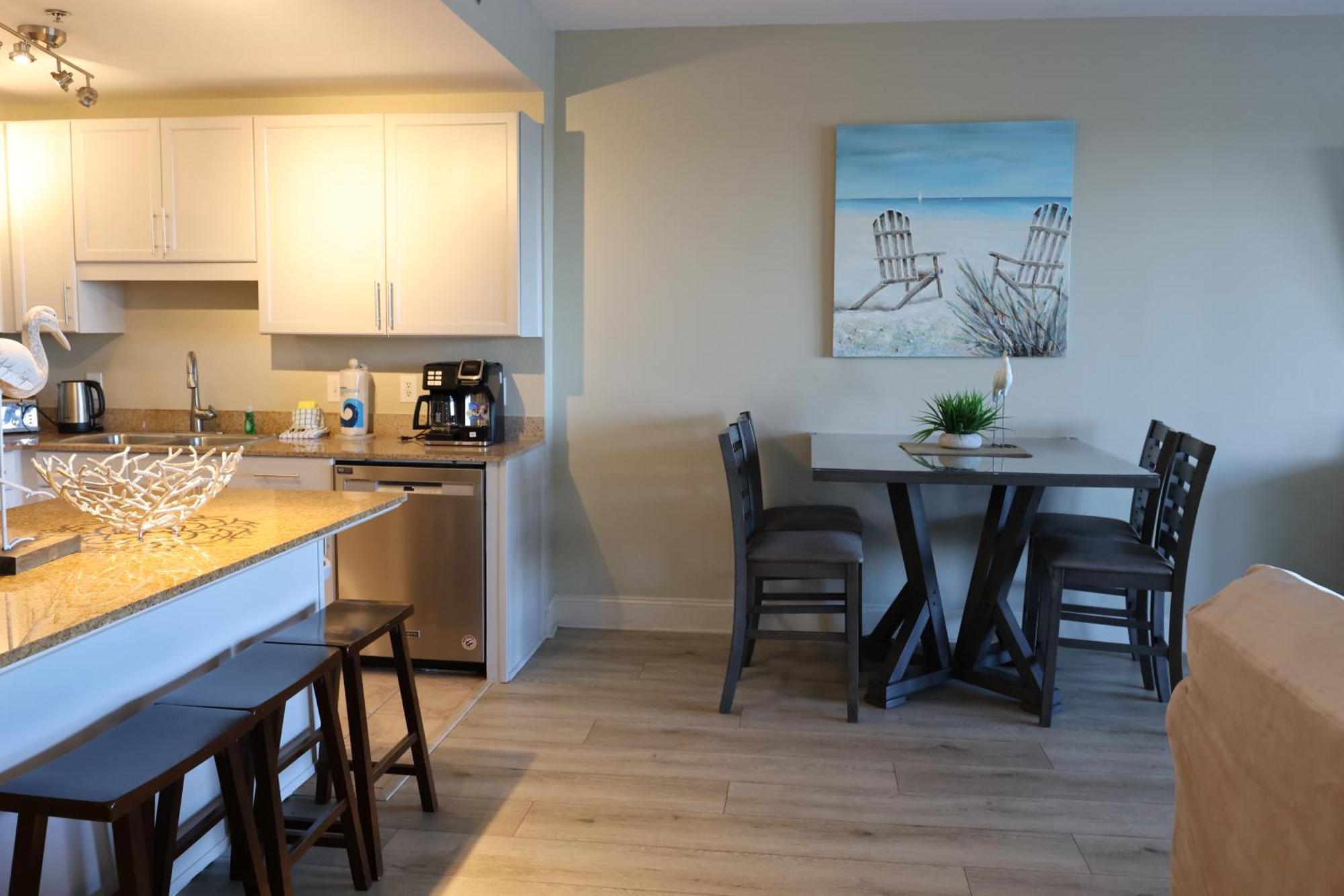 Laketown Wharf 1233 Luxury Apartment Panama City Beach