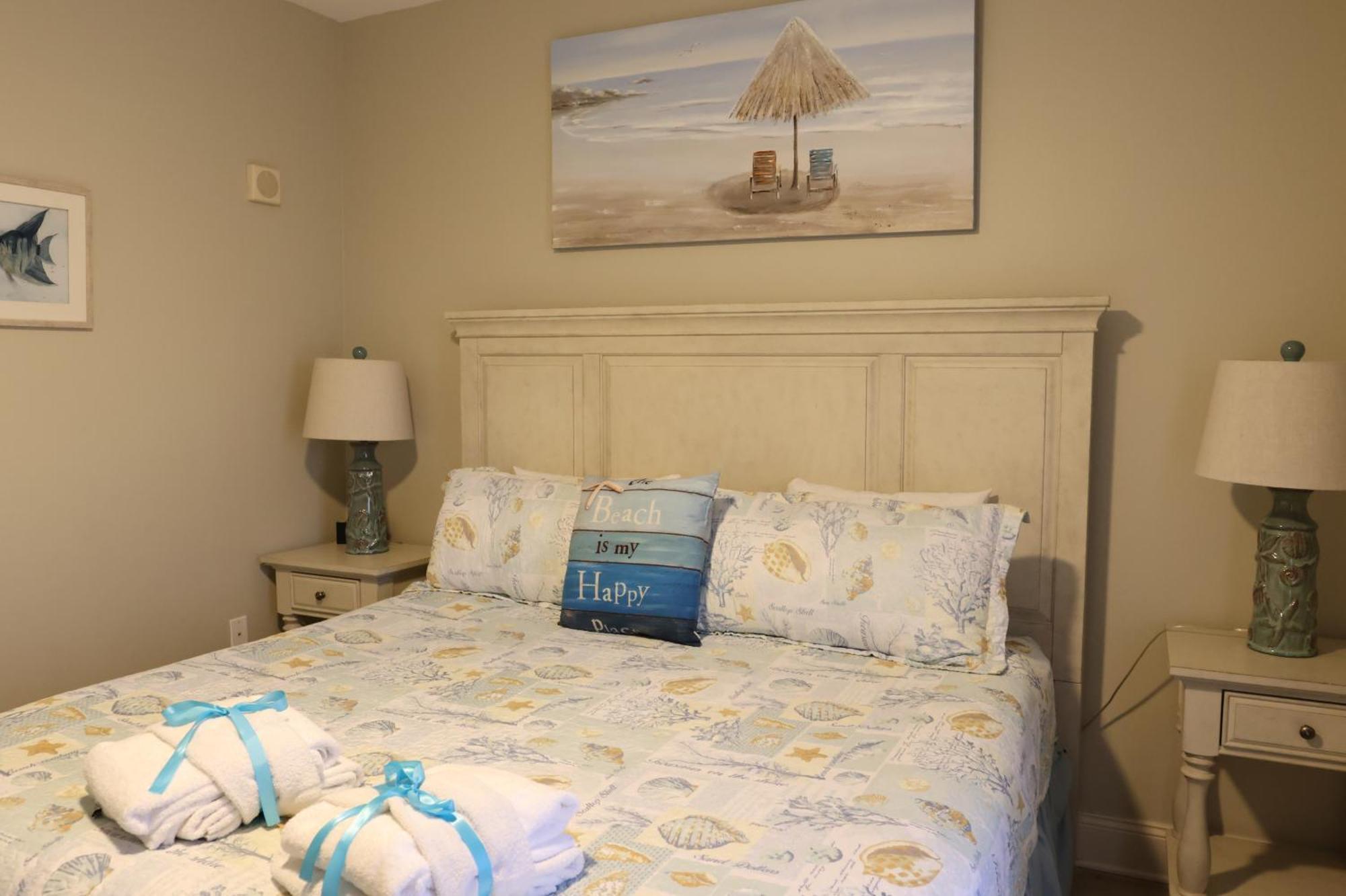Laketown Wharf 1233 Luxury